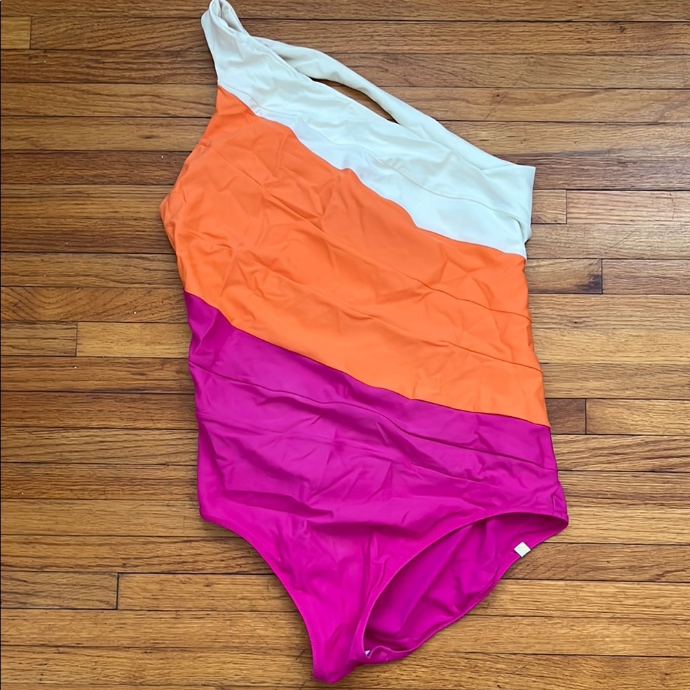 Colorblock One-Shoulder Swimsuit summersalt